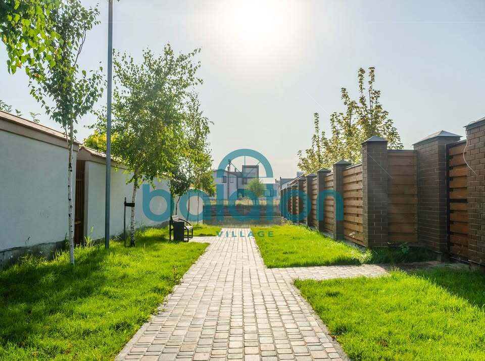 Вышгород, Новые Петровцы, Старые Петровцы
