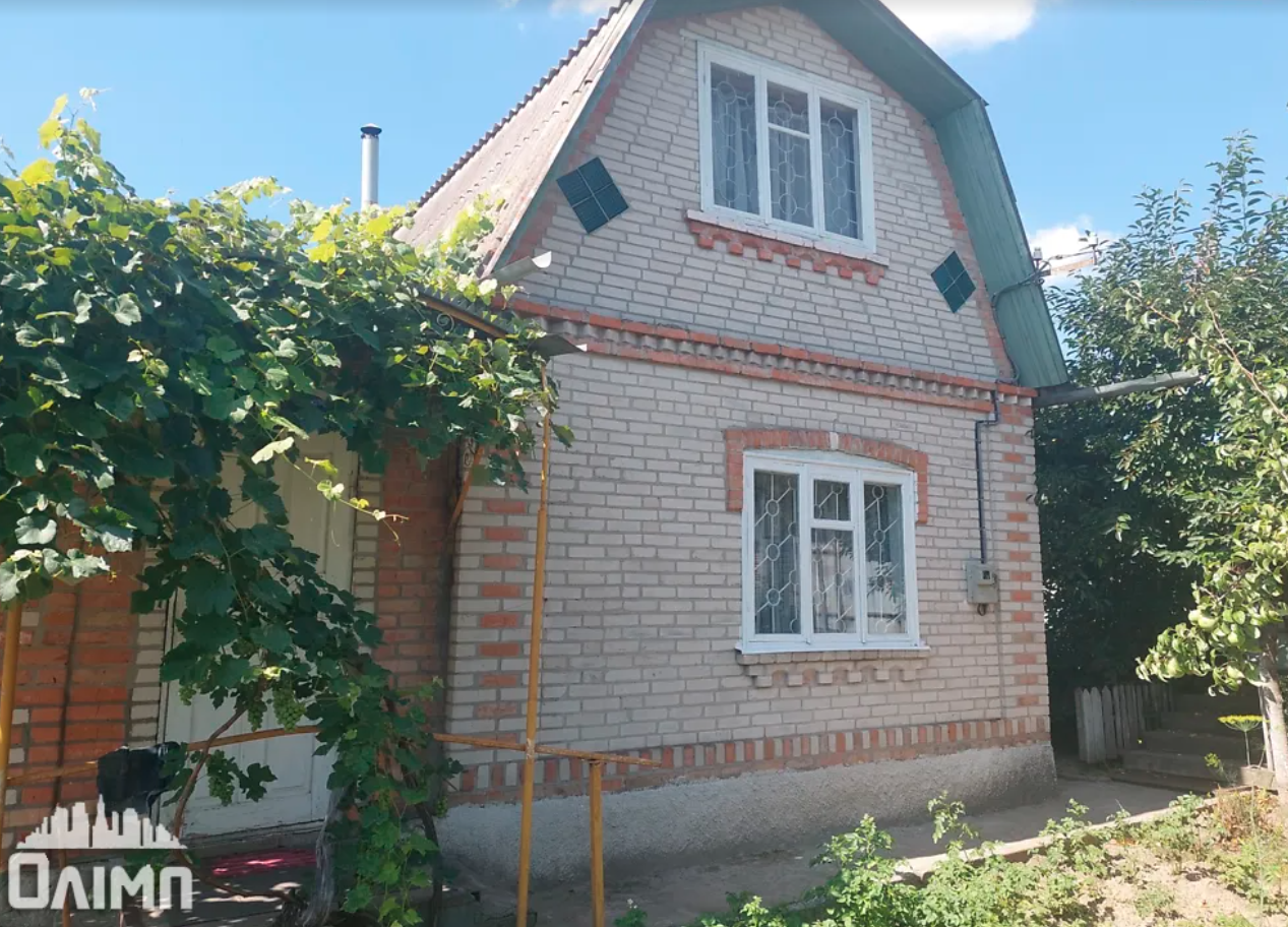 Недвижимость загородная и в областных центрах
